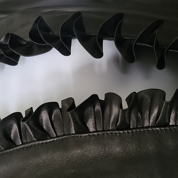 ST. JOHN COLLECTION BY MARIE GRAY Leather Jacket with Satin Ruffled Edges Sz 14 - Picture 6 of 16